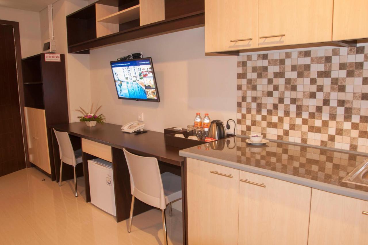 Skyland City Hotel Jatinangor Cilimus Bagian luar foto
